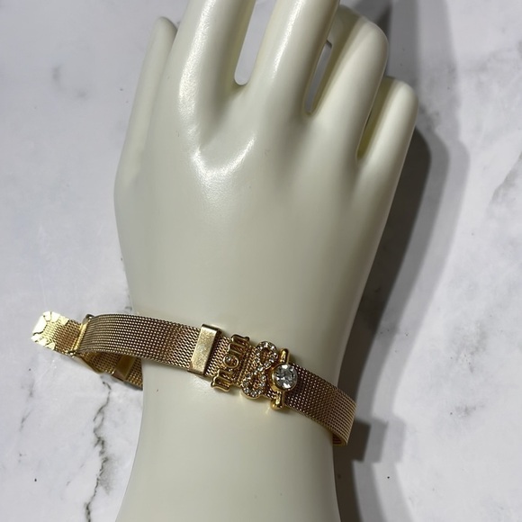 Mom Gold Mesh Adjustable Bracelet - Picture 8 of 8